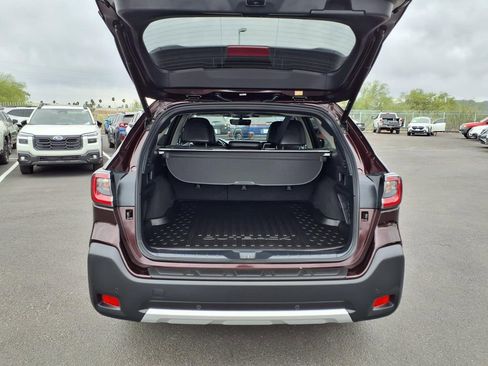 Used 2025 Subaru Outback Limited AWD/4WD image 15