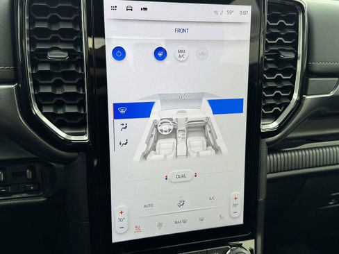 Used 2024 Ford Ranger Lariat w/ FX4 Off-Road Package image 26