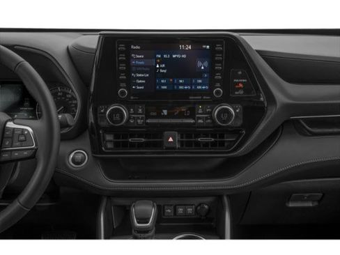 Used 2022 Toyota Highlander XLE FWD image 10