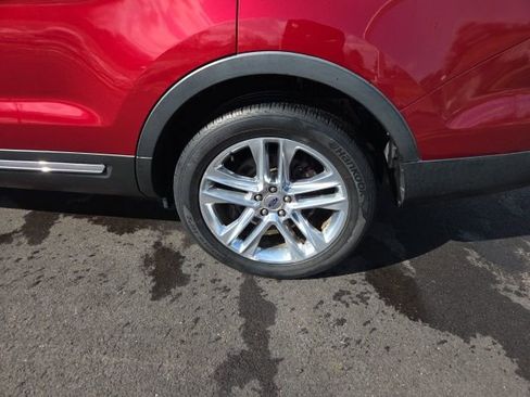 Used 2016 Ford Explorer Limited image 14