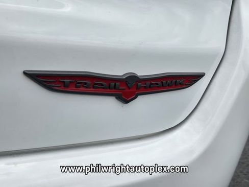 Used 2022 Jeep Compass Trailhawk w/ Trailhawk Elite Group AWD/4WD image 18