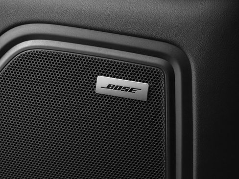 Used 2025 Porsche Macan image 42