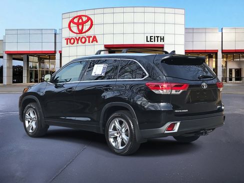 Used 2018 Toyota Highlander Limited image 7
