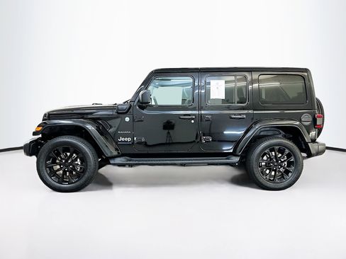 Used 2023 Jeep Wrangler Sahara image 4