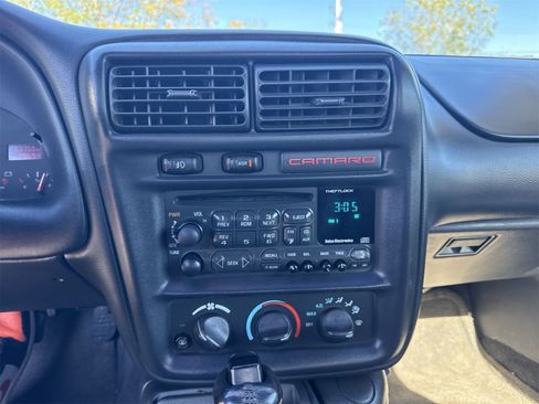 Used 1998 Chevrolet Camaro Z28 image 11