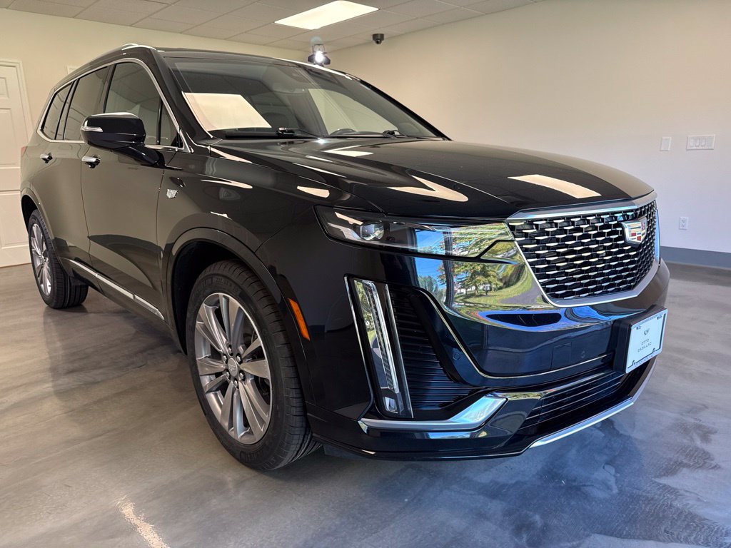 Used 2023 Cadillac XT6 Premium Luxury AWD/4WD image 1