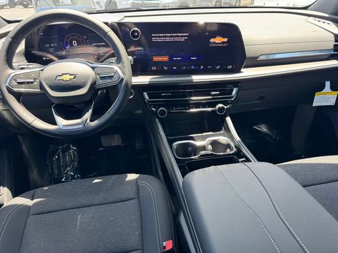 New 2026 Chevrolet Traverse LT FWD image 15