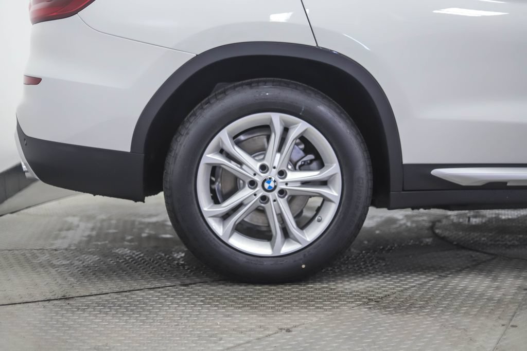 Used 2021 BMW X3 xDrive30i w/ Convenience Package (ZC2) AWD/4WD image 13