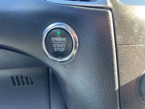 Used 2020 Ford Edge SEL image 17