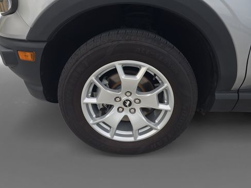 Used 2022 Ford Bronco Sport AWD/4WD image 9
