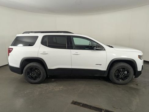 Used 2023 GMC Acadia AT4 image 8