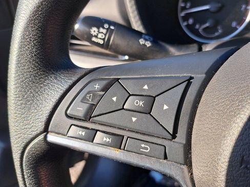 Used 2023 Nissan Sentra SV image 12