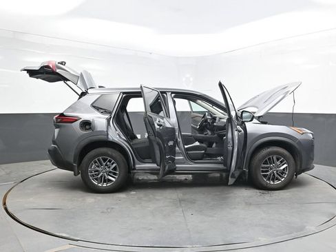 Used 2023 Nissan Rogue S AWD/4WD image 50