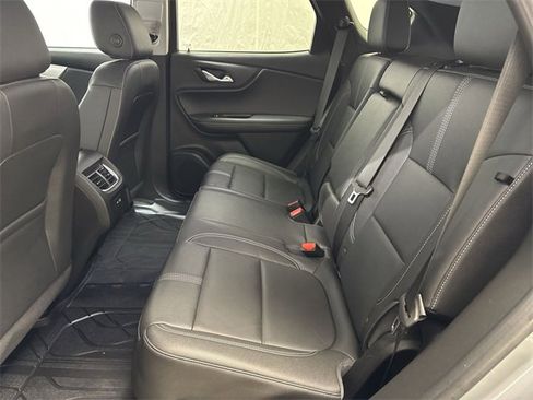 Used 2023 Chevrolet Blazer LT image 12