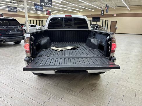 Used 2008 Toyota Tacoma PreRunner RWD image 9