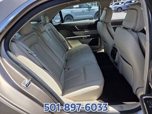 Used 2020 Lincoln Continental w/ Premium Package FWD image 15