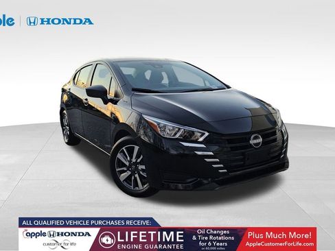 Used 2023 Nissan Versa S w/ S Plus Package image 3