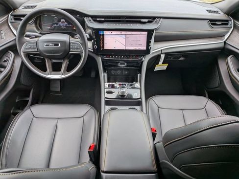 New 2026 Jeep Grand Cherokee Limited AWD/4WD image 15