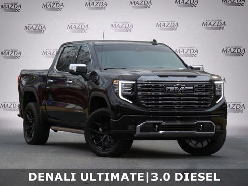 Used 2024 GMC Sierra 1500 Denali Ultimate image 2