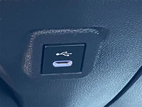 Certified 2024 Toyota Corolla SE image 31