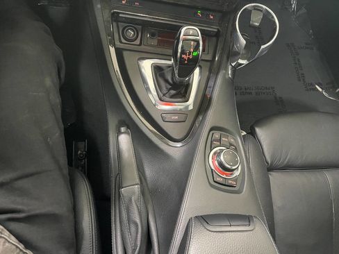 Used 2009 BMW 650i 650i 2dr Coupe w/ Sport Pkg image 31