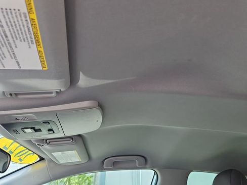 Used 2022 Toyota Camry LE image 30