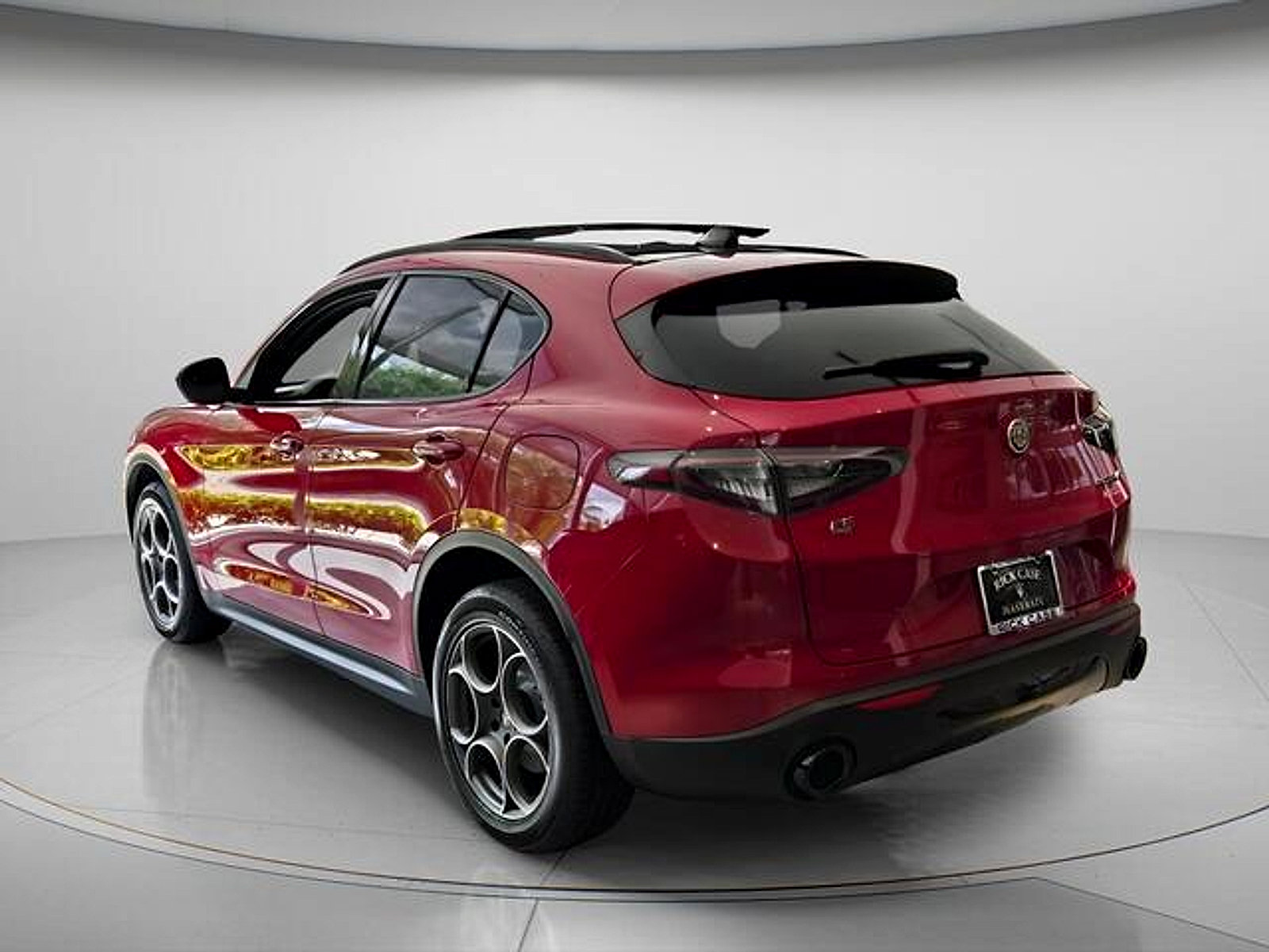 New 2026 Alfa Romeo Stelvio Sprint w/ Convenience Package AWD/4WD image 3