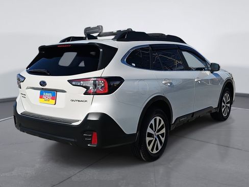 Used 2020 Subaru Outback Premium image 3
