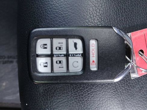 Used 2023 Honda Odyssey Touring image 40