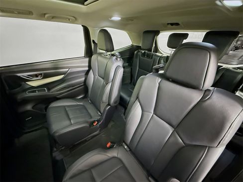 Used 2022 Subaru Ascent Limited w/ Technology Package image 27