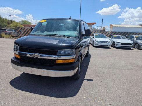 Used 2018 Chevrolet Express 2500 w/ Driver Convenience Package image 2