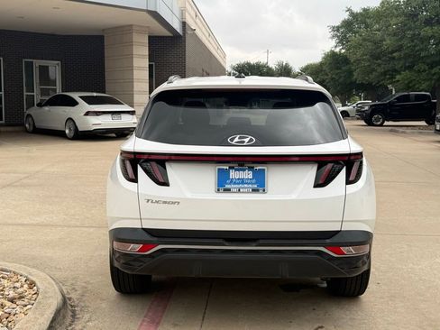 Used 2023 Hyundai Tucson SEL w/ Convenience Package FWD image 4