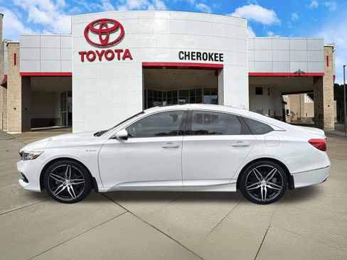 Used 2022 Honda Accord Touring image 8