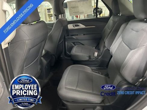 New 2026 Ford Explorer Active AWD/4WD image 18