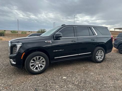 Used 2025 GMC Yukon Denali w/ Sun & Power Step Package AWD/4WD image 1