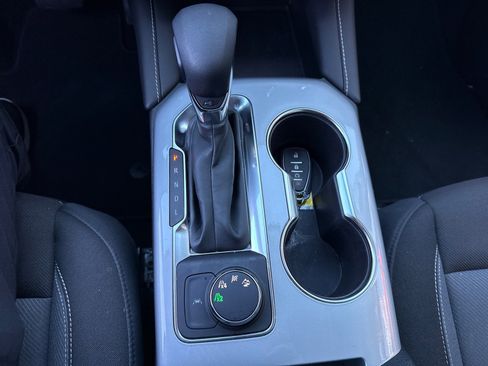 Used 2025 Chevrolet Blazer LT image 20