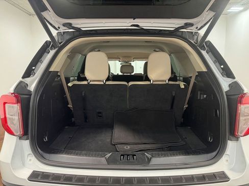 Used 2023 Ford Explorer XLT w/ Equipment Group 202A image 74