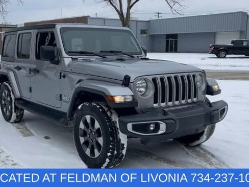 Used 2018 Jeep Wrangler Unlimited Sahara image 2