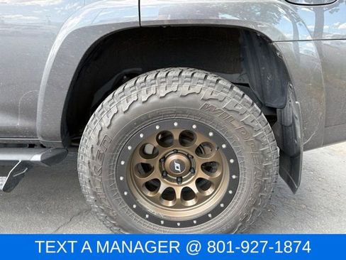 Used 2020 Toyota 4Runner TRD Off-Road Premium w/ Moonroof Package AWD/4WD image 12