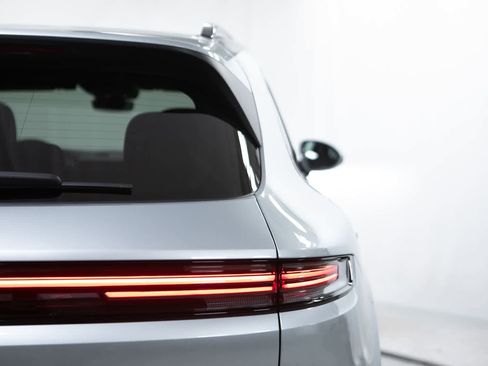 New 2026 Porsche Cayenne AWD/4WD image 21