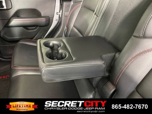 Used 2020 Jeep Gladiator Rubicon AWD/4WD image 30