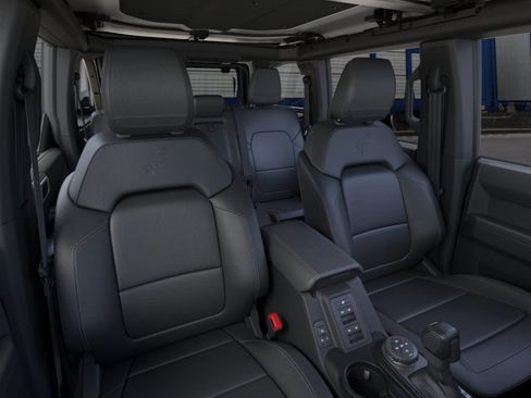 New 2025 Ford Bronco Badlands image 10