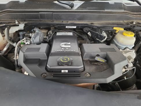 Used 2020 RAM 3500 Limited image 17