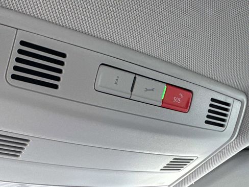 Certified 2025 Volkswagen Jetta S image 27