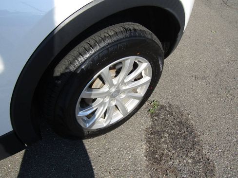 Used 2019 Cadillac XT4 Luxury AWD/4WD image 20