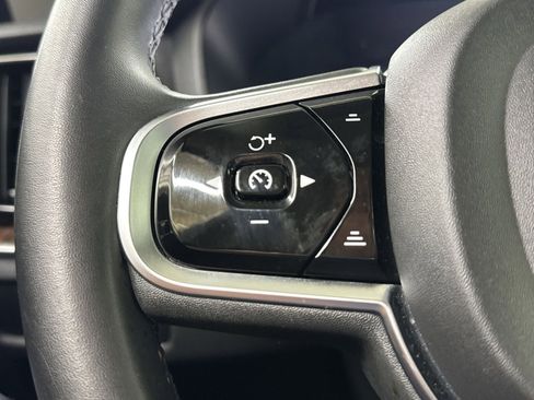 Used 2024 Volvo S60 B5 Plus image 37