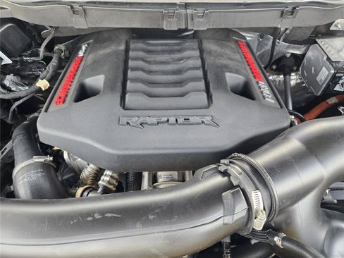 Certified 2025 Ford F150 Raptor AWD/4WD image 30
