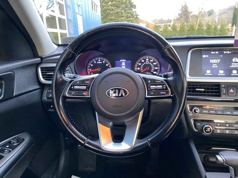 Used 2019 Kia Optima S image 12