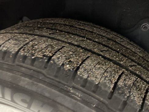 Used 2024 Toyota Highlander XLE image 40