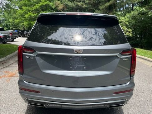 Used 2021 Cadillac XT6 Premium Luxury FWD image 8